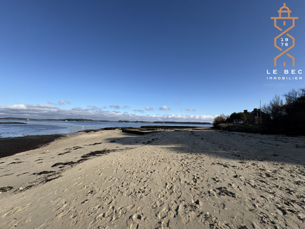 Bien: A vendre appartement accès direct plage et vue mer  à LOCMARIAQUER