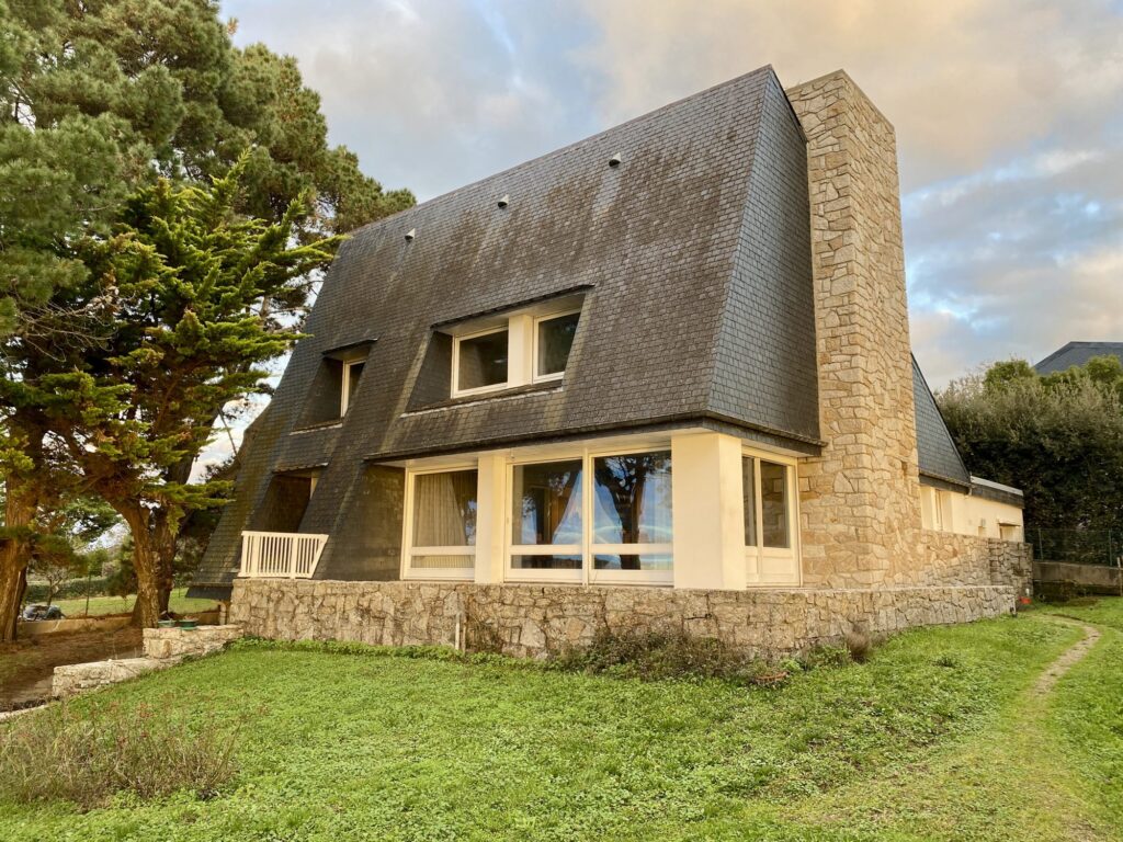 Bien: Maison FAMILIALE à vendre, 8 Pièces - VUE GOLFE du Morbihan à Séné